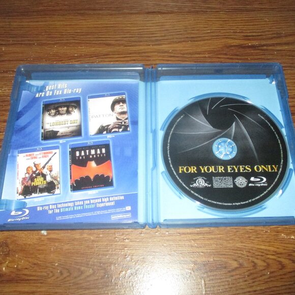 007 For Your Eyes Only (Blu-ray, 2008 from 1981) Roger Moore - Picture 2 of 3